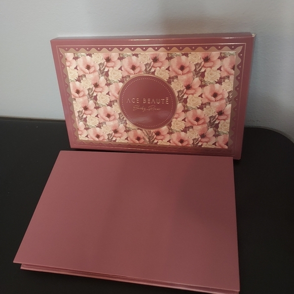 Ace Beaute Smoky Roses Palette (Limited Edition) NWT - Picture 4 of 6